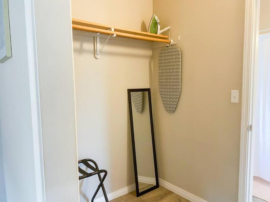 Hibiscus Hale, Full Kitchen, King Bed, Parking Apartment Keaau Exterior photo