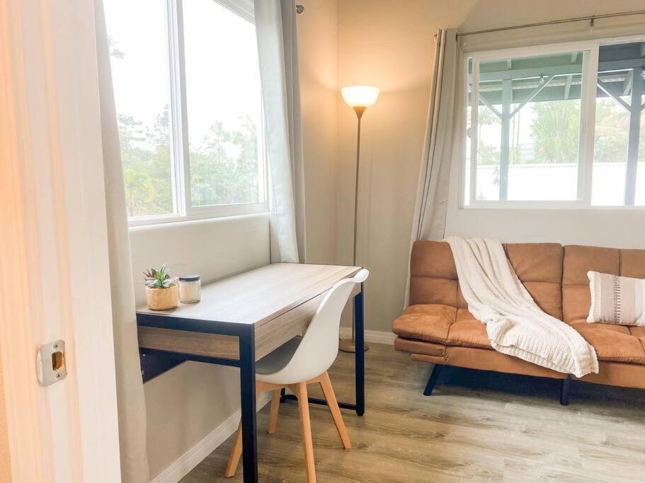 Hibiscus Hale, Full Kitchen, King Bed, Parking Apartment Keaau Exterior photo