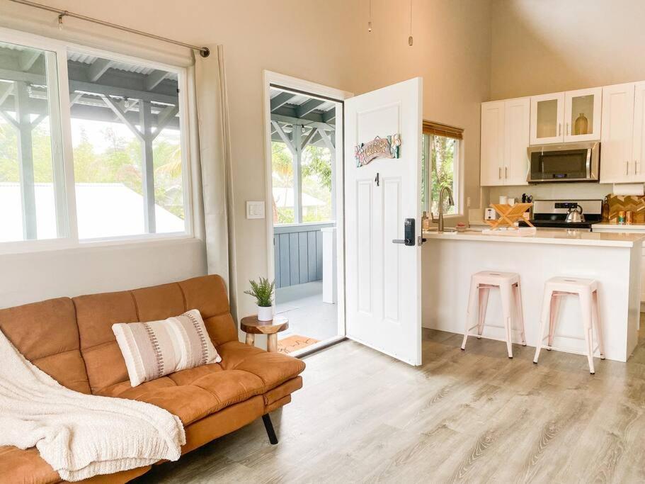 Hibiscus Hale, Full Kitchen, King Bed, Parking Apartment Keaau Exterior photo